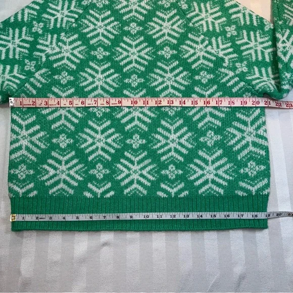 Old Navy Women's Green Snowflake Fair Isle Knit Sweater Sz L Holiday - Picture 6 of 10